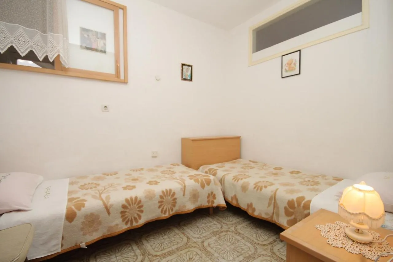 Apartments With A Parking Space Kukljica, Ugljan - 8277 Croatia