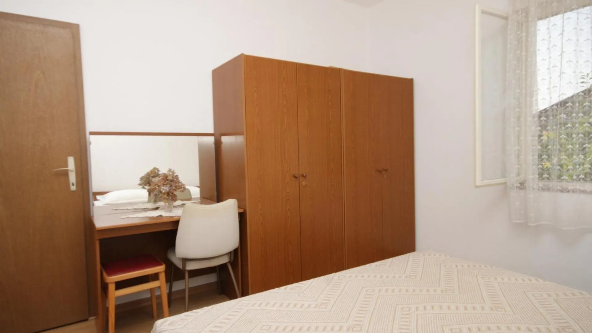 Apartments With A Parking Space Kukljica, Ugljan - 8277 Croatia