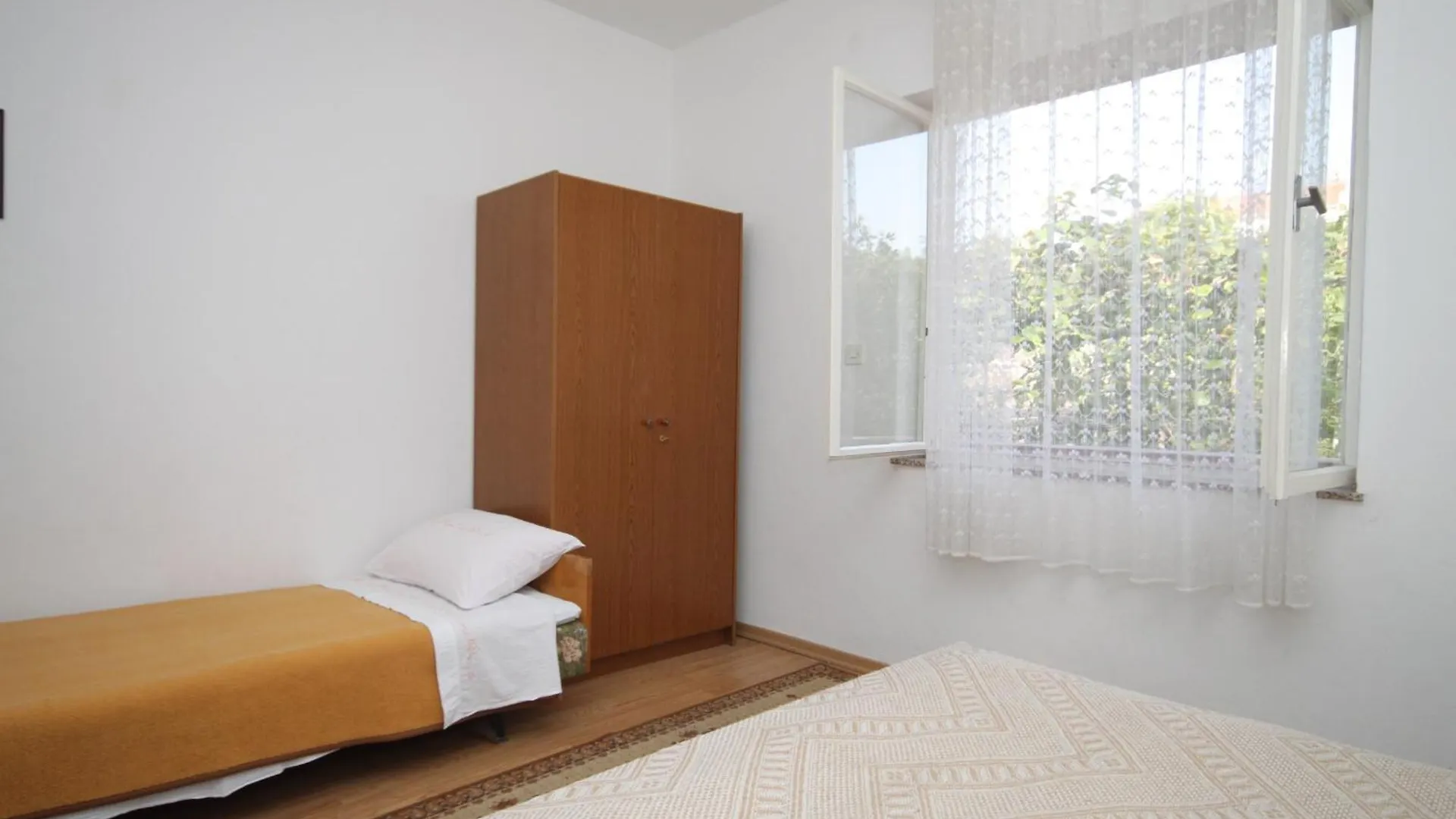 Apartments With A Parking Space Kukljica, Ugljan - 8277 Croatia